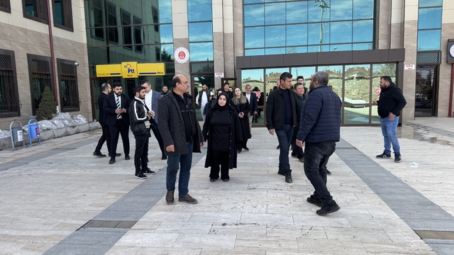 Nevşehir'de otomobiliyle yol kenarındaki yayalara çarpan sürücü hakim karşısında