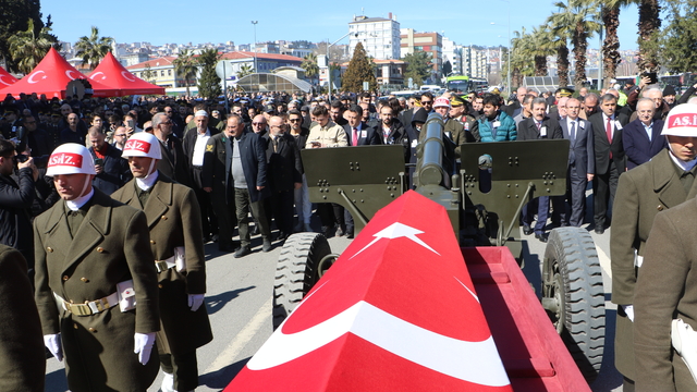 Şehit doktor, memleketi Samsun'da toprağa verildi