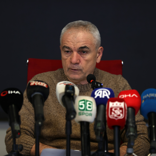 Sivasspor Teknik Direktörü Rıza Çalımbay gelecekten umutlu: