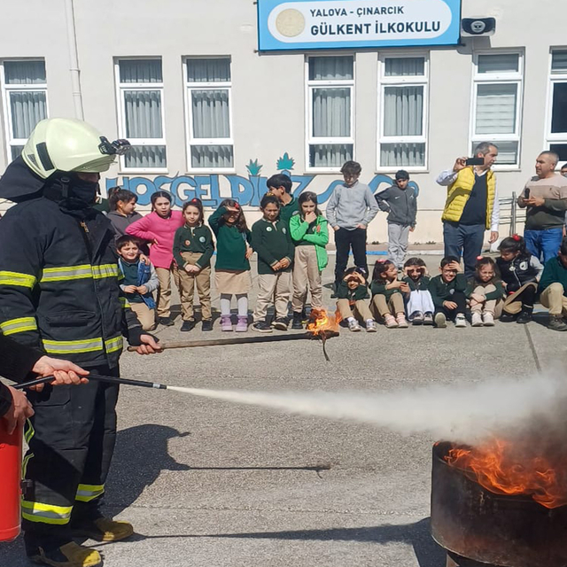 Çınarcık'da öğrencilere yangın ve afetlere hazırlık eğitimi