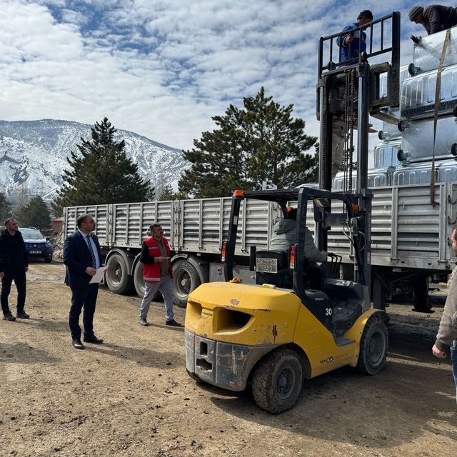 Akıncılar'da çöp konteynerleri yenilendi