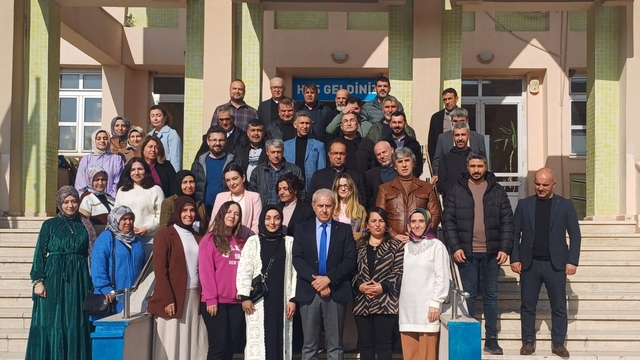 Kozan'da ihtiyaç sahibi öğrencilere destek