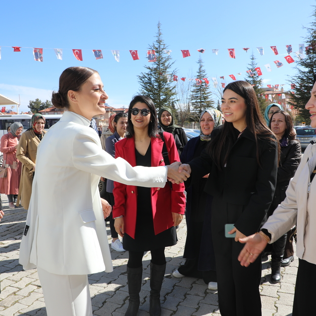 Korkuteli'nde Üreten Kadınlar El Emeği Festivali başladı