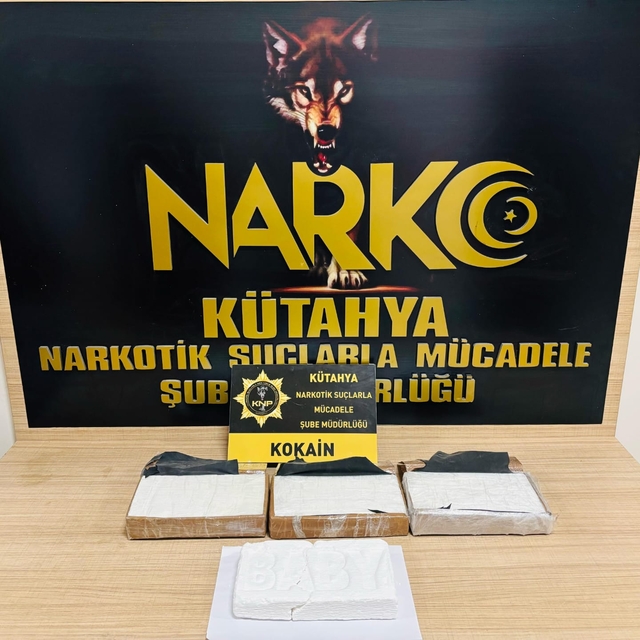 Kütahya'da uyuşturucu operasyonlarında yakalanan 3 zanlı tutuklandı