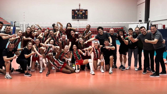 Karşıyaka'ya voleybol morali