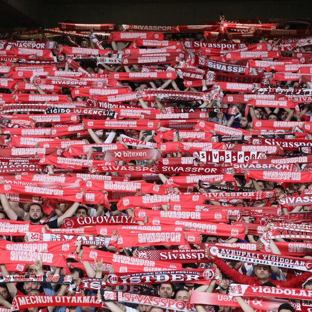 Sivasspor - Göztepe maçını kadınlar ve lise öğrencileri ücretsiz izleyecek