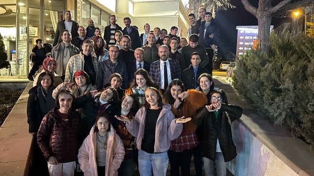 Pursaklar Belediye Başkanı Çetin, özel gereksinimli bireylerle iftarda bir araya geldi