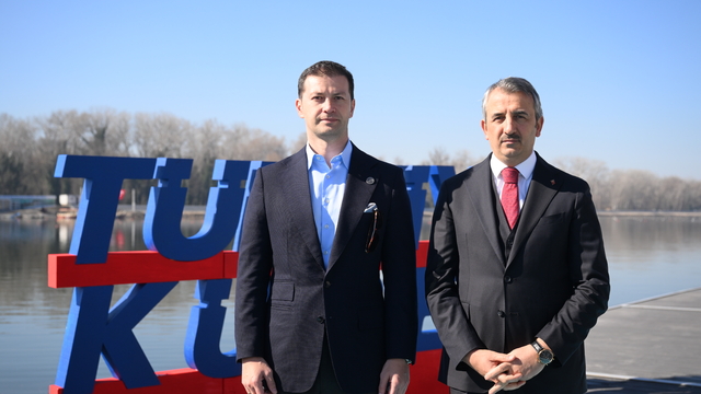 Edirne'de kürek sporu için Meriç kenarına kayıkhane ve sosyal donatı alanı kurulacak