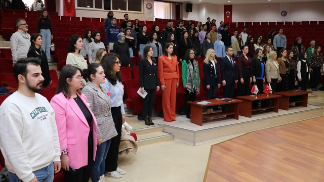 Çanakkale'de "Flört Şiddeti" paneli düzenlendi