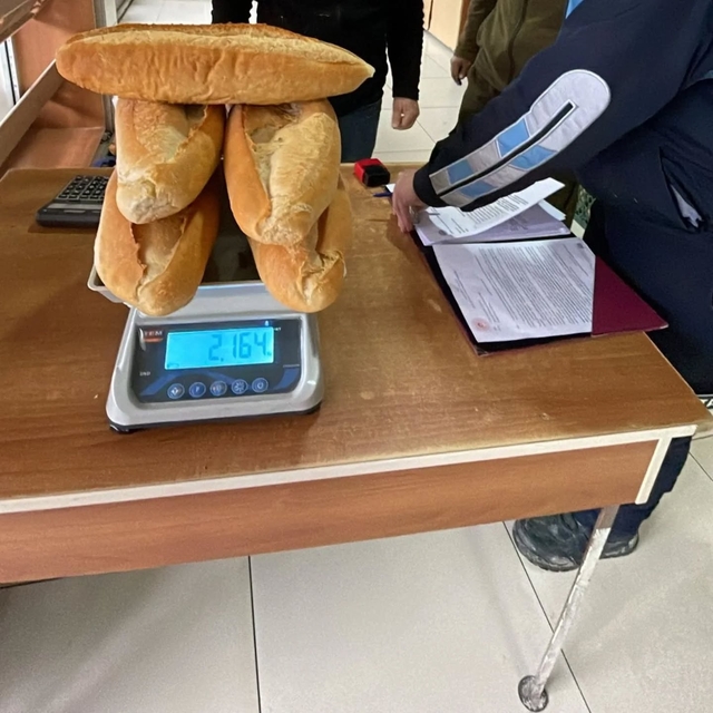 Cide Belediyesi'nden market ve fırınlara denetim