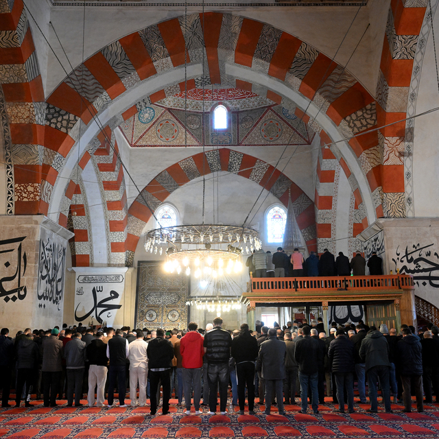 Trakya'daki camilerde ramazanın ilk cuma namazı kılındı