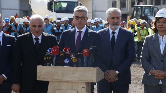 Bakan Memişoğlu: Koruyan, geliştiren ve üreten sağlık sistemini oluşturuyoruz (2)