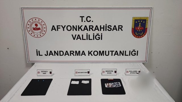 Afyonkarahisar'da uyuşturucu operasyonunda 4 şüpheli yakalandı
