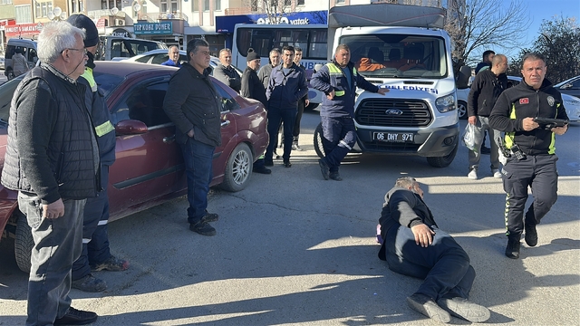 Çubuk'ta otomobilin çarptığı kişi yaralandı