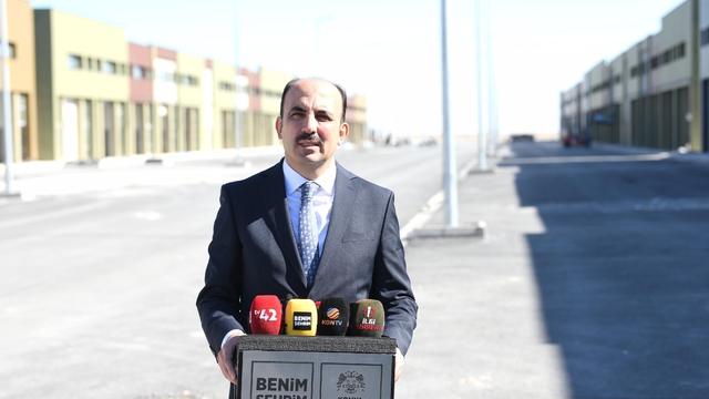 Konya Büyükşehir Belediye Başkanı Altay, Yeni Sanayi Sitesi'nde incelemelerde bulundu