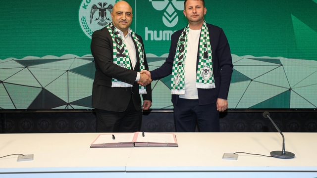 Konyaspor ile Hummel sponsorluk anlaşması imzaladı