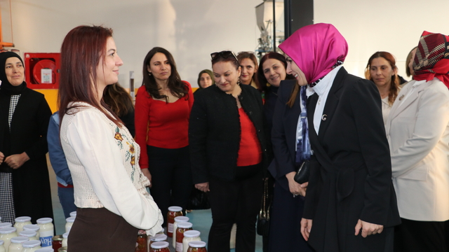 Aile ve Sosyal Hizmetler Bakanı Göktaş, Hatay'da ziyaretlerde bulundu