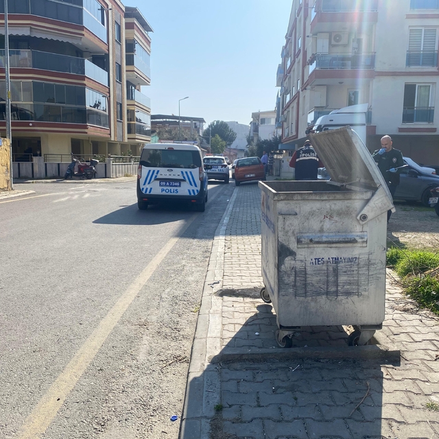 Aydın'da "çöp dökme" kavgasında baba ve kızı bıçakla yaralandı