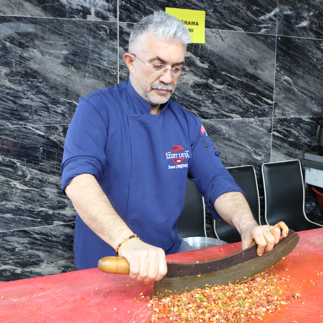 Tescilli Kilis tava iftar sofralarını şenlendiriyor
