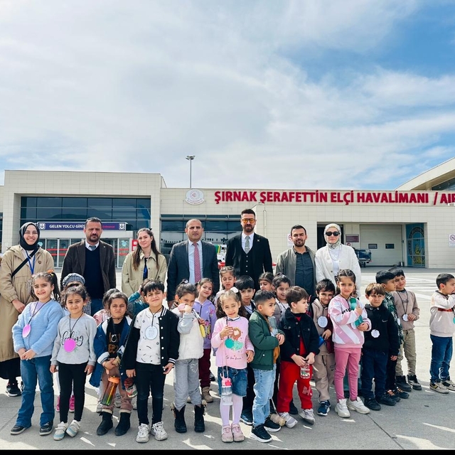 Cizre'de öğrenciler Şırnak Şerafettin Elçi Havalimanını gezdi