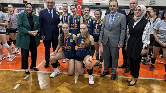 Tekirdağ'da "Evinin Sultanları Voleybol Turnuvası" sona erdi