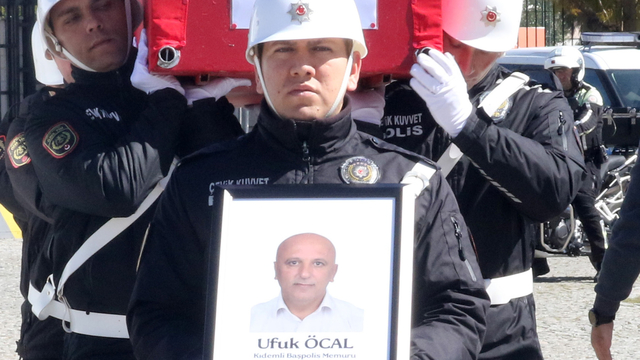 Kanser nedeniyle hayatını kaybeden başpolise veda