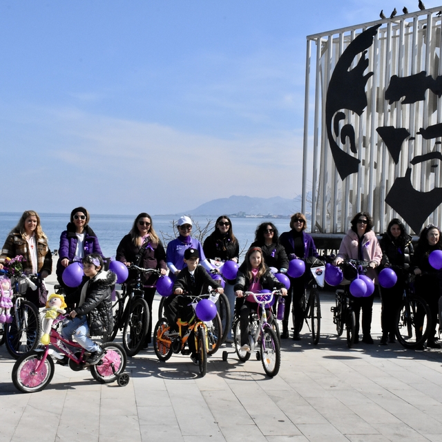 Ordu ve Trabzon'da 8 Mart Dünya Kadınlar Günü kutlandı