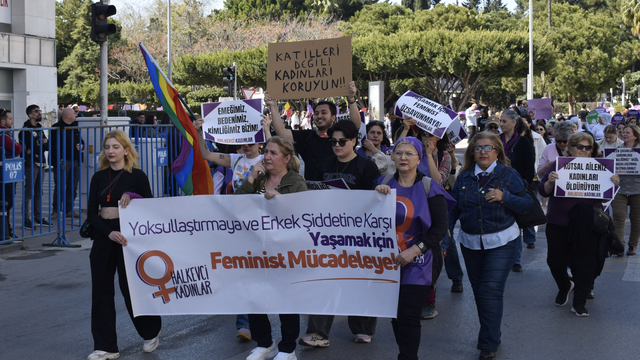 Antalya'da 8 Mart yürüyüşü