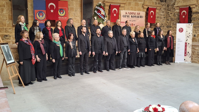 Beypazarı ilçesinde 8 Mart Dünya Kadınlar Günü kapsamında konser verildi