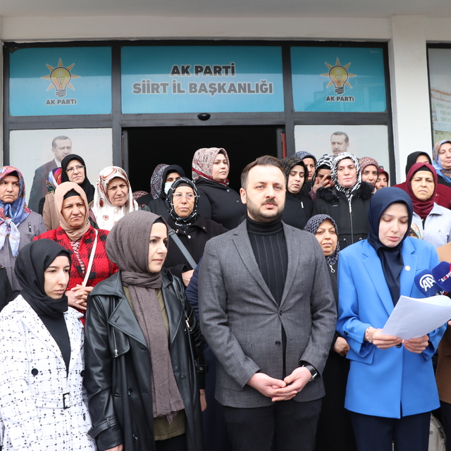 AK Parti Siirt Kadın Kolları Başkanlığından 8 Mart Dünya Kadınlar Günü açık...
