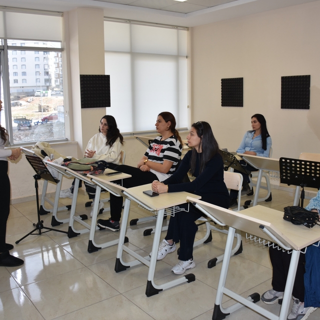 Siirt Belediyesi Kadın Yaşam Merkezi açıldı