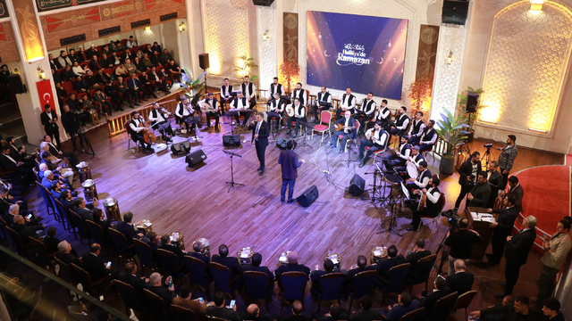 Şanlıurfa'da Enderun usulüyle teravih kılındı