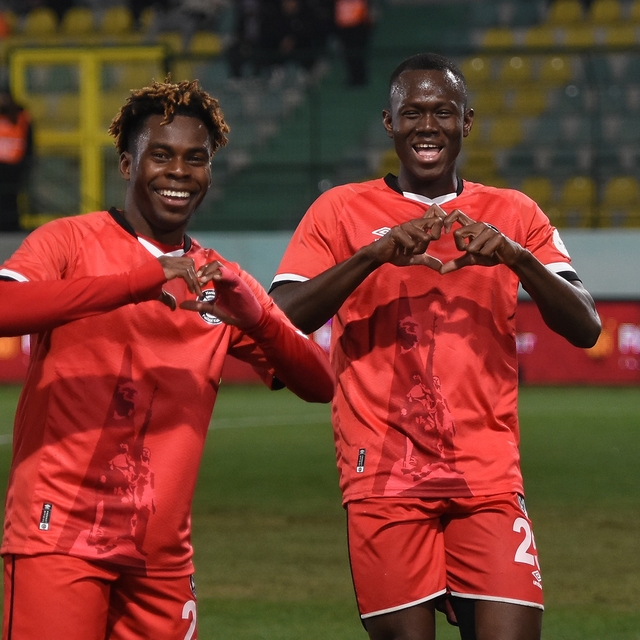 Manisa FK'ya puan tesellisi