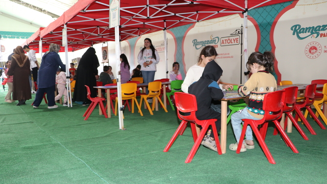 Kahramanmaraş'ta çocuklar için Ramazan Panayırı kuruldu