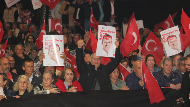 İmamoğlu: Partimizin ön seçim kararı demokrasi devrimidir