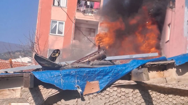 Erdek'te ev yangını hasara yol açtı