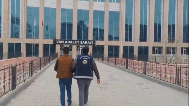 Van'da 3 göçmen kaçakçısı tutuklandı