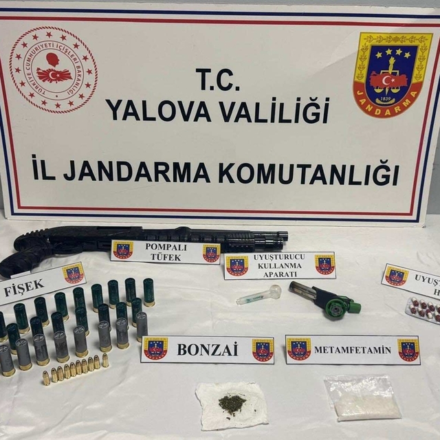 Yalova'da durdurulan otomobilde uyuşturucu ele geçirildi