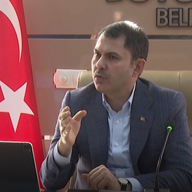 Bakan Kurum: Beton fiyatları düşmezse çelik yaparız