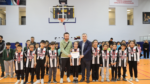 Çubuk'ta "Geleneksel Çocuk Oyunları Şenliği" sona erdi