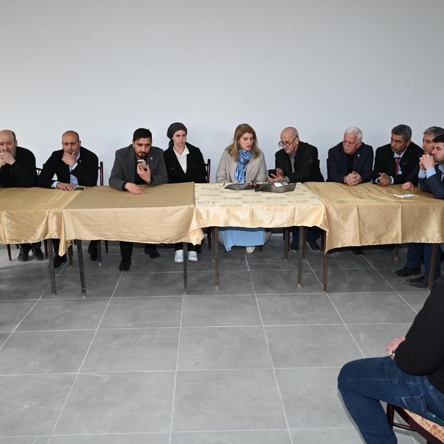 AK Parti Malatya Milletvekili Ölmeztoprak, muhtarlarla bir araya geldi