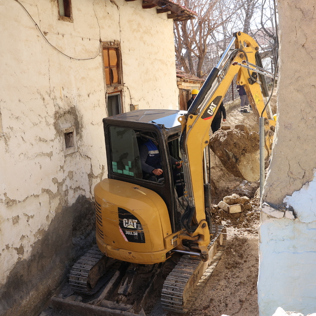 Elmalı'da bin 200 metrelik içme suyu hattı yenileyecek