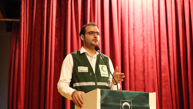 Adana'da Yeşilay gönüllülerine yönelik iftar programı düzenlendi