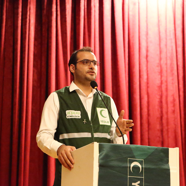 Adana'da Yeşilay gönüllülerine yönelik iftar programı düzenlendi