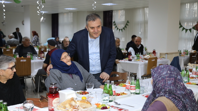 Çubuk'ta huzurevinde iftar programı düzenlendi