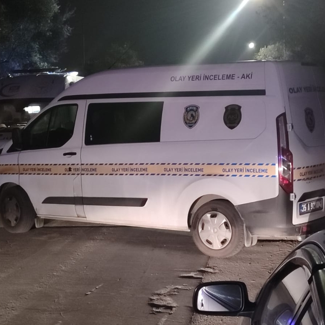 İzmir'de eski sevgilisinin darbettiği kadın öldü