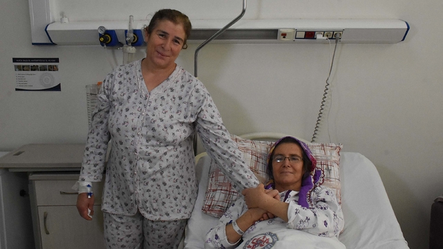 Ablasının böbreğiyle yaşama tutundu