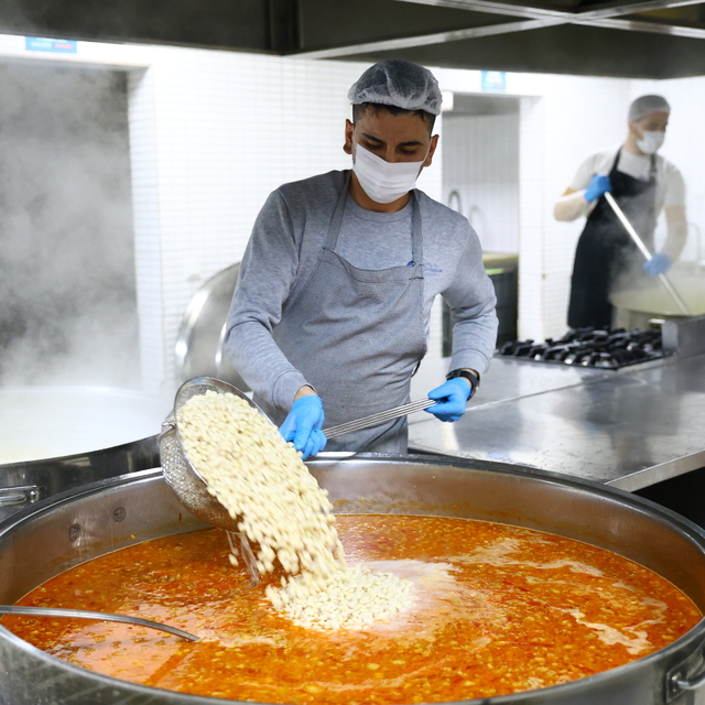 Antalya'da ramazan ruhu yaşatılmaya devam ediyor