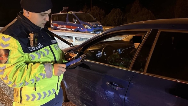 Kırklareli'nde çeşitli suçlardan aranan 31 kişi yakalandı