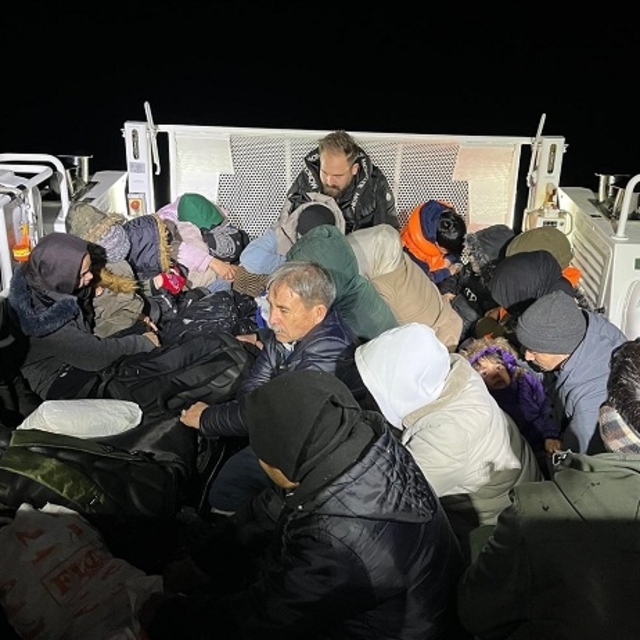 Çanakkale'de 28 düzensiz göçmen yakalandı